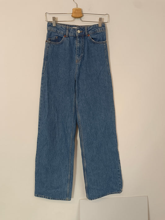 ZARA. Pantalón ancho denim T.34