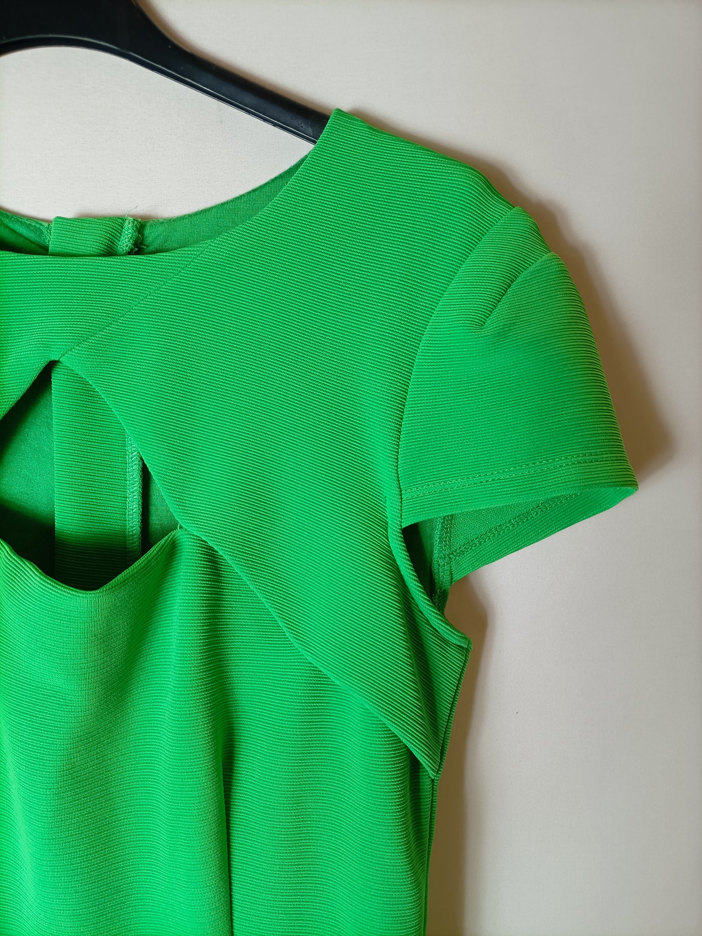 LOST INK. Vestido verde textura T.36