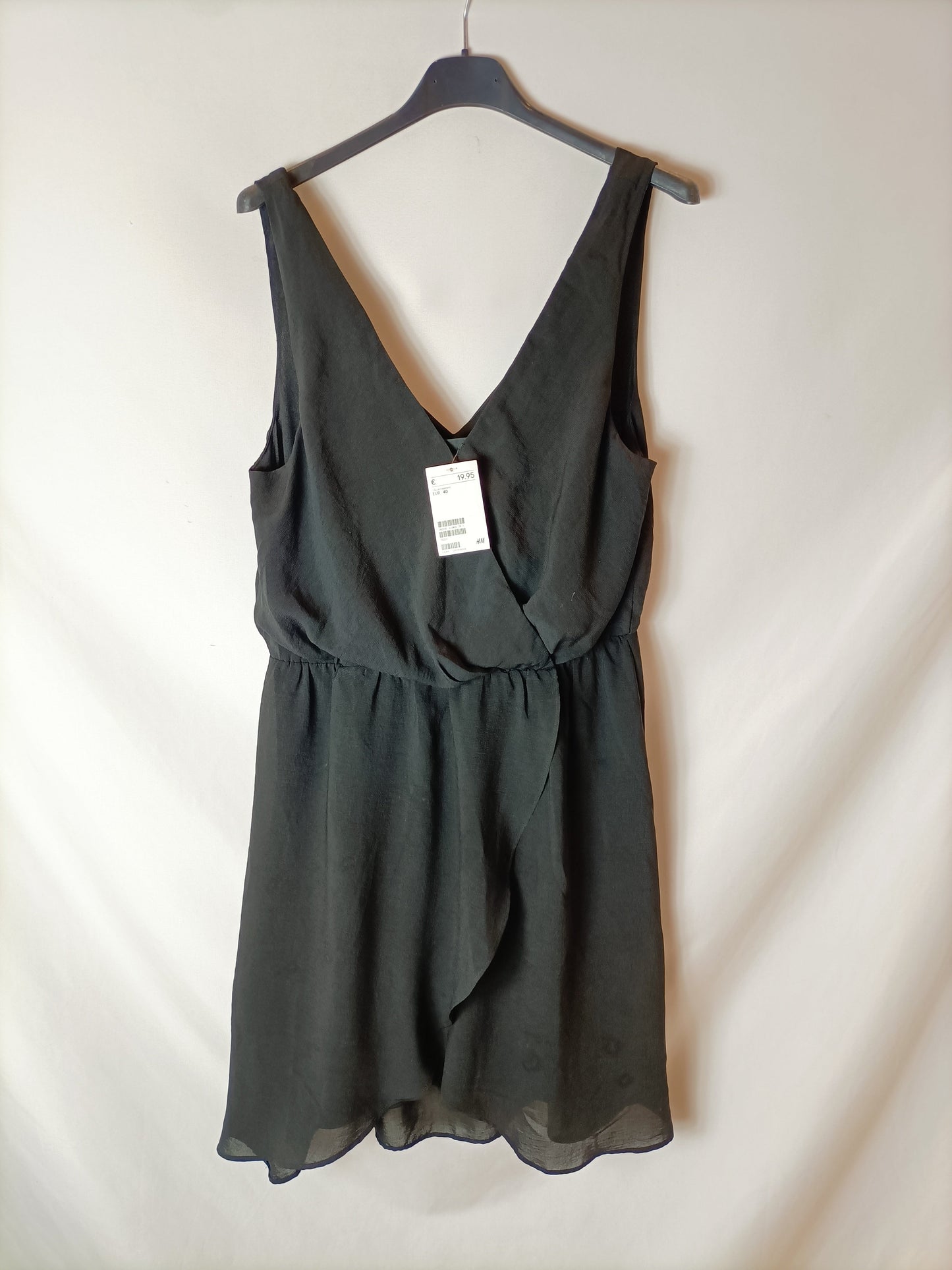 H&M. vestido negro fluido T.40