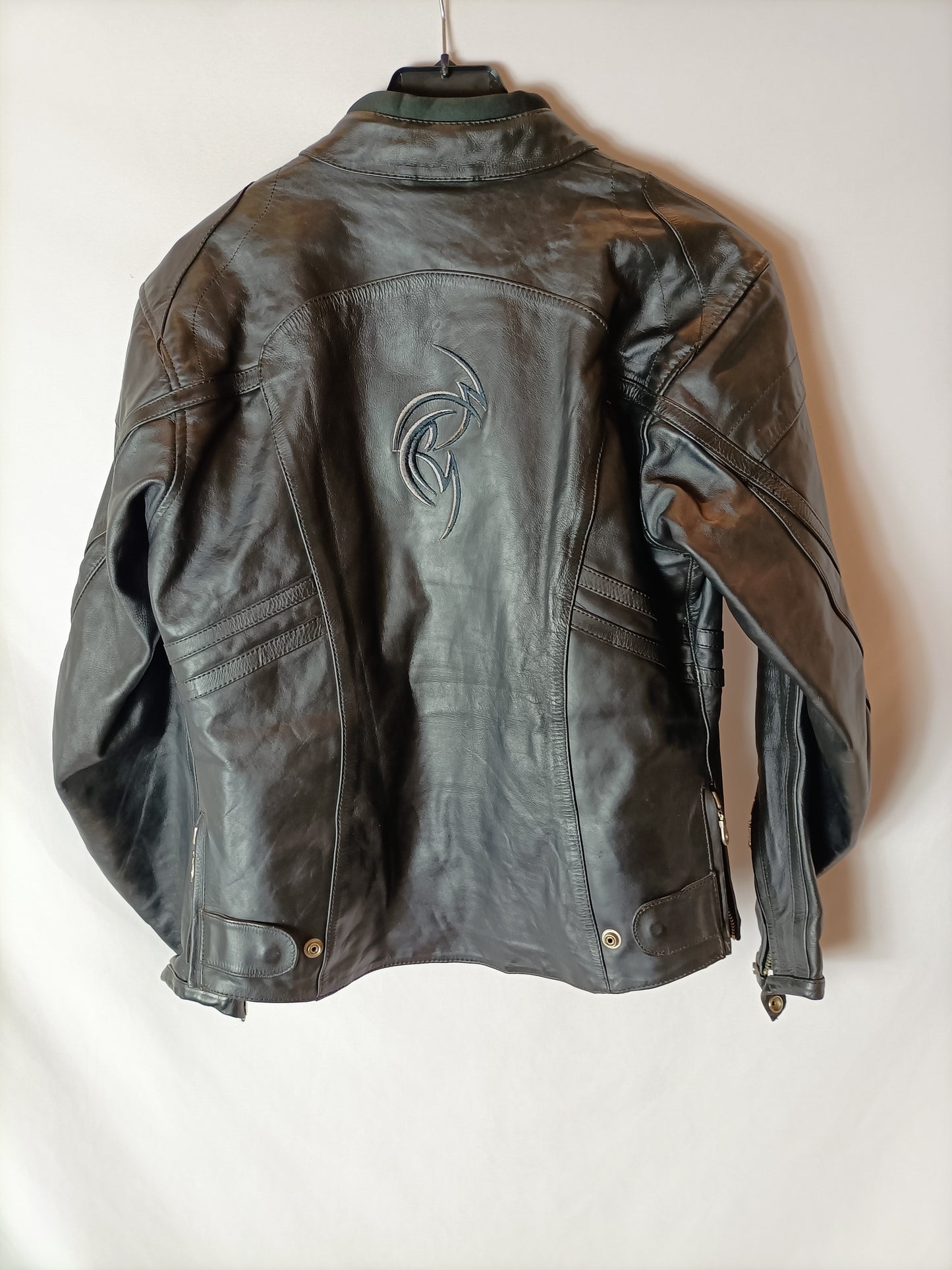 HELD. Chaqueta moto piel negra. T 40