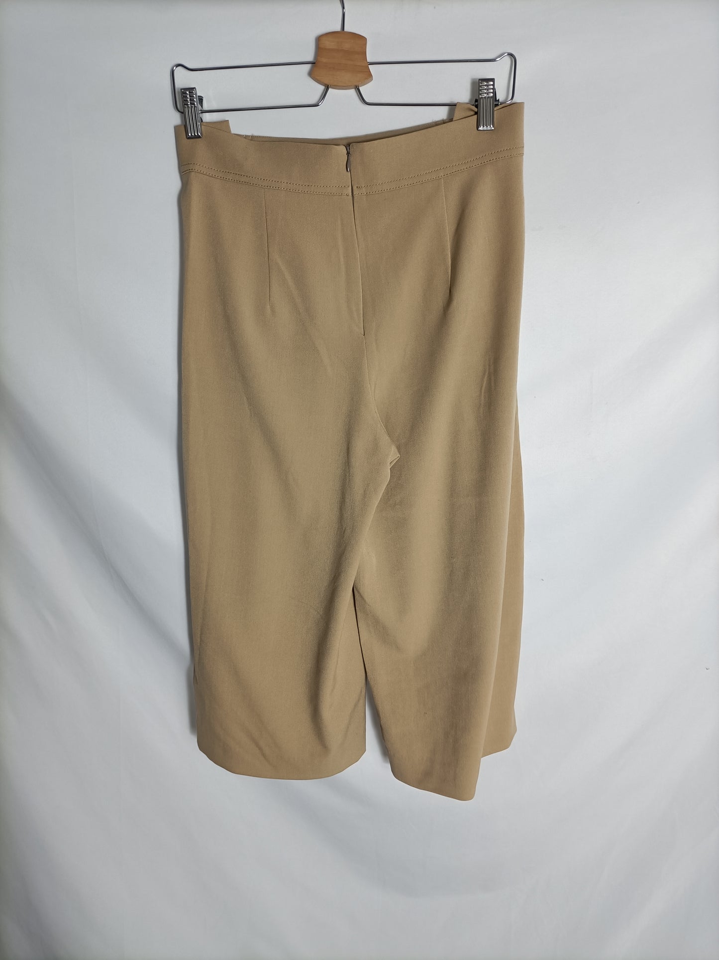 JOTAGE. Pantalón culotte botones T.38