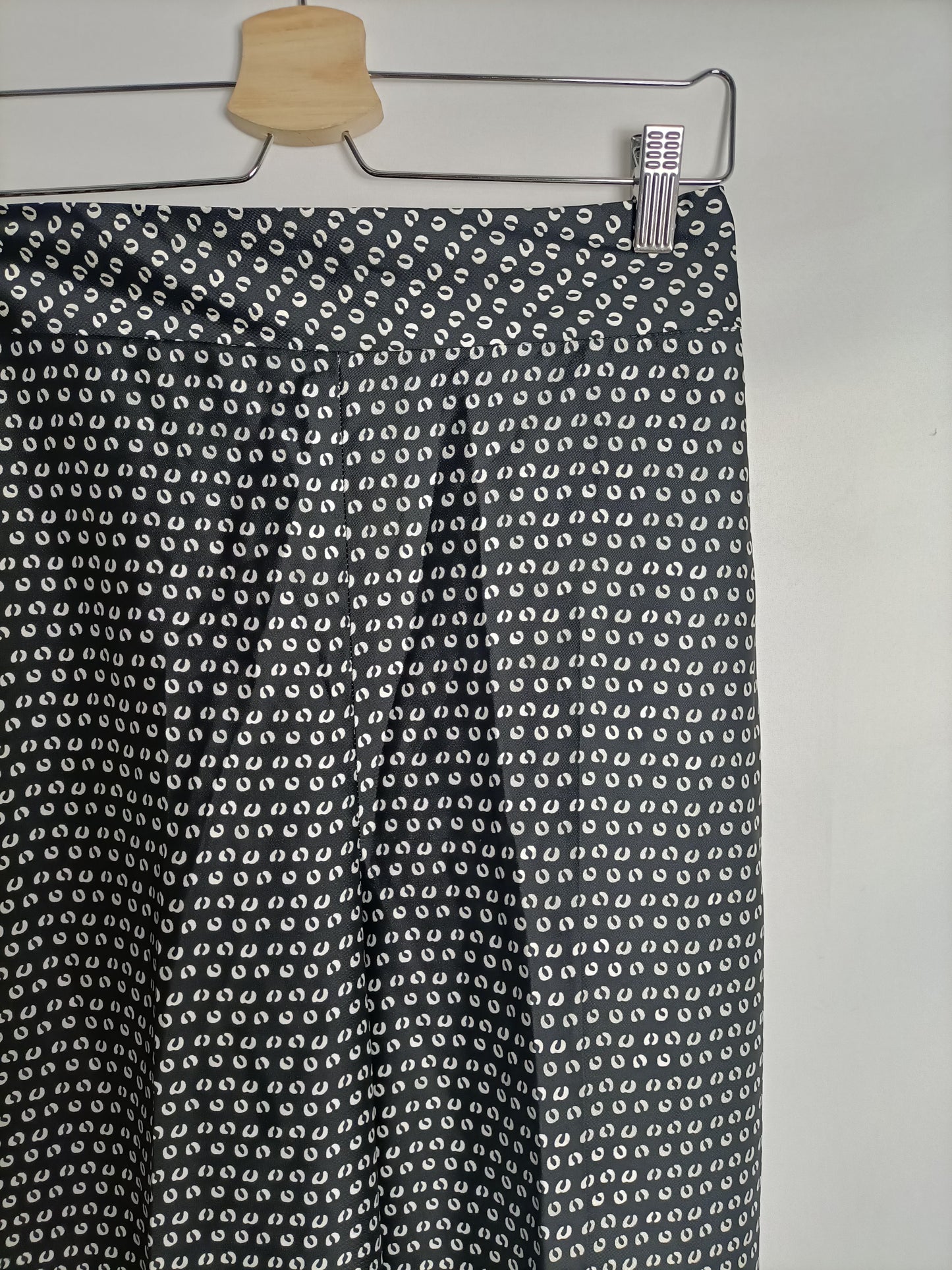 ZARA.Pantalón culotte efecto print T.m