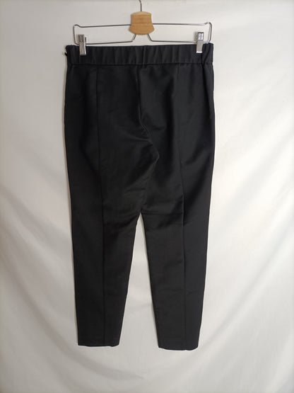 MANGO. Pantalones de pinza negros t. 40