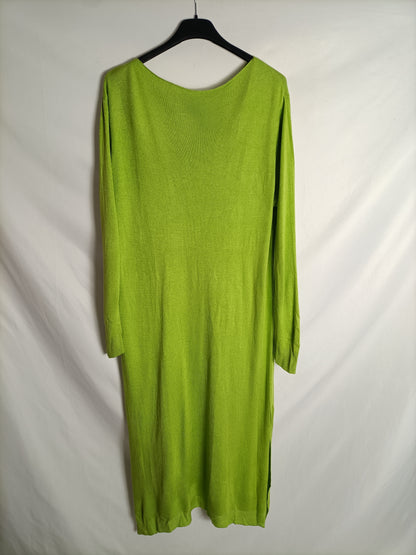 OTRAS. Vestido verde básico aperturas laterales t. U (L/XL)