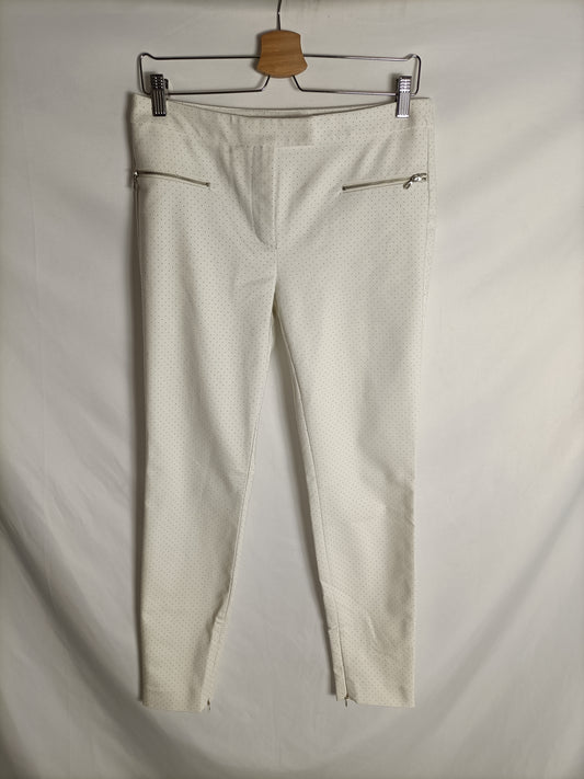 ZARA. Pantalón blanco lunares T.m