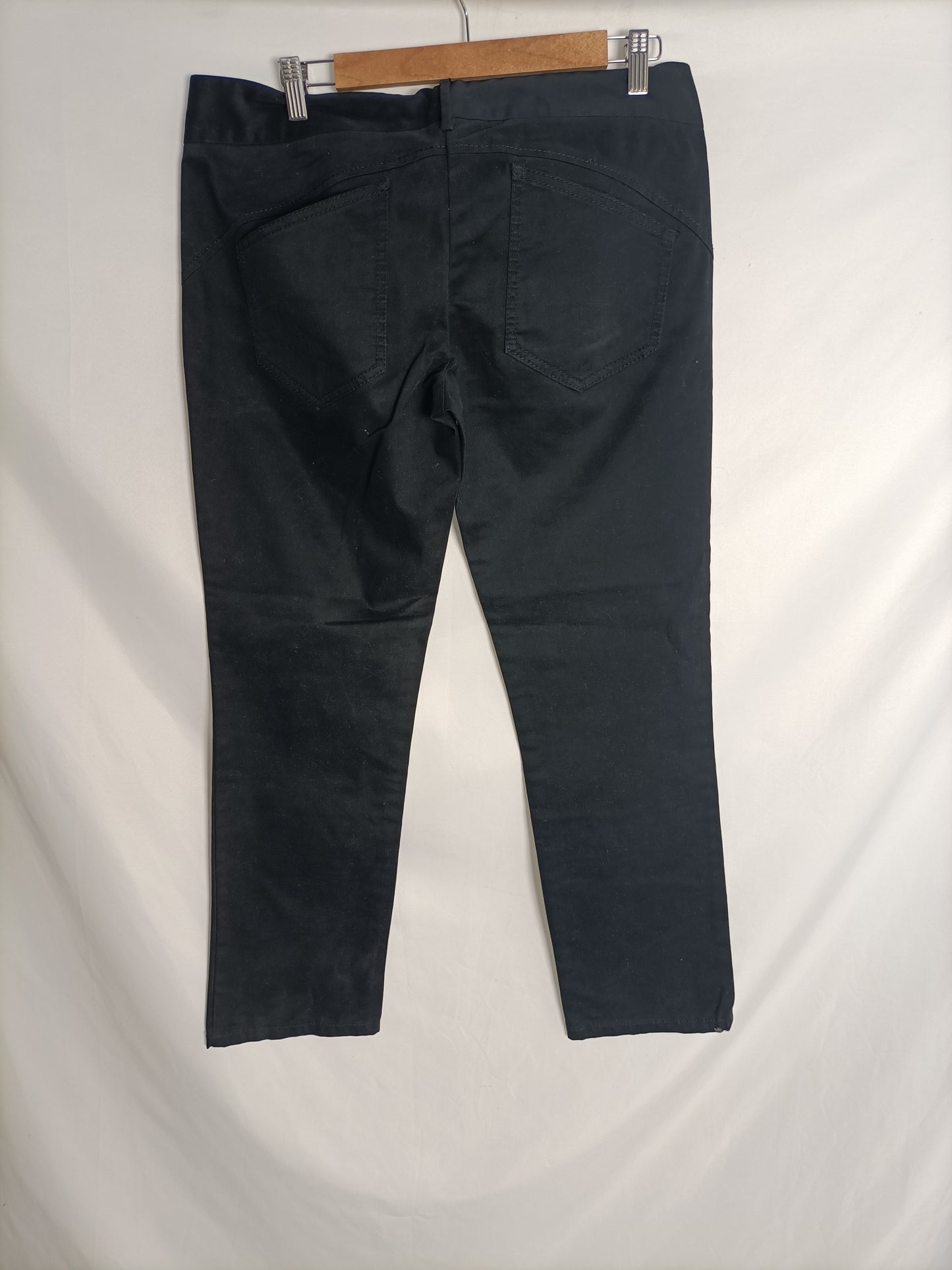 SISLEY. Pantalón negro t. 46