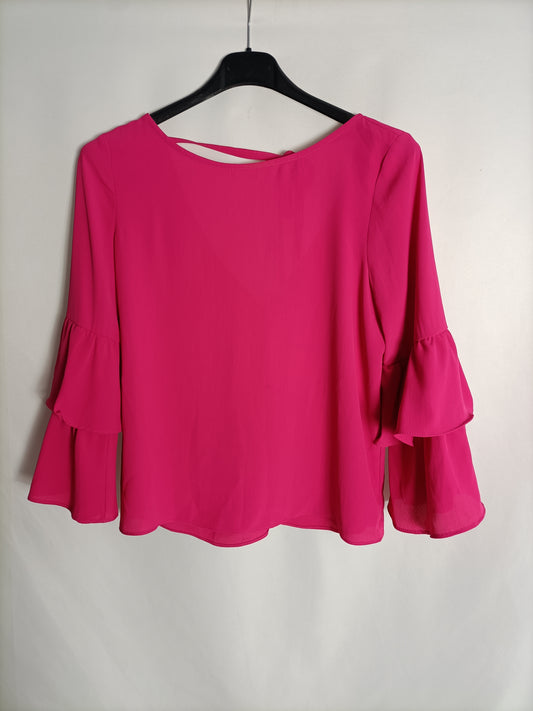 BERSHKA. Blusa rosa mangas volante T.s