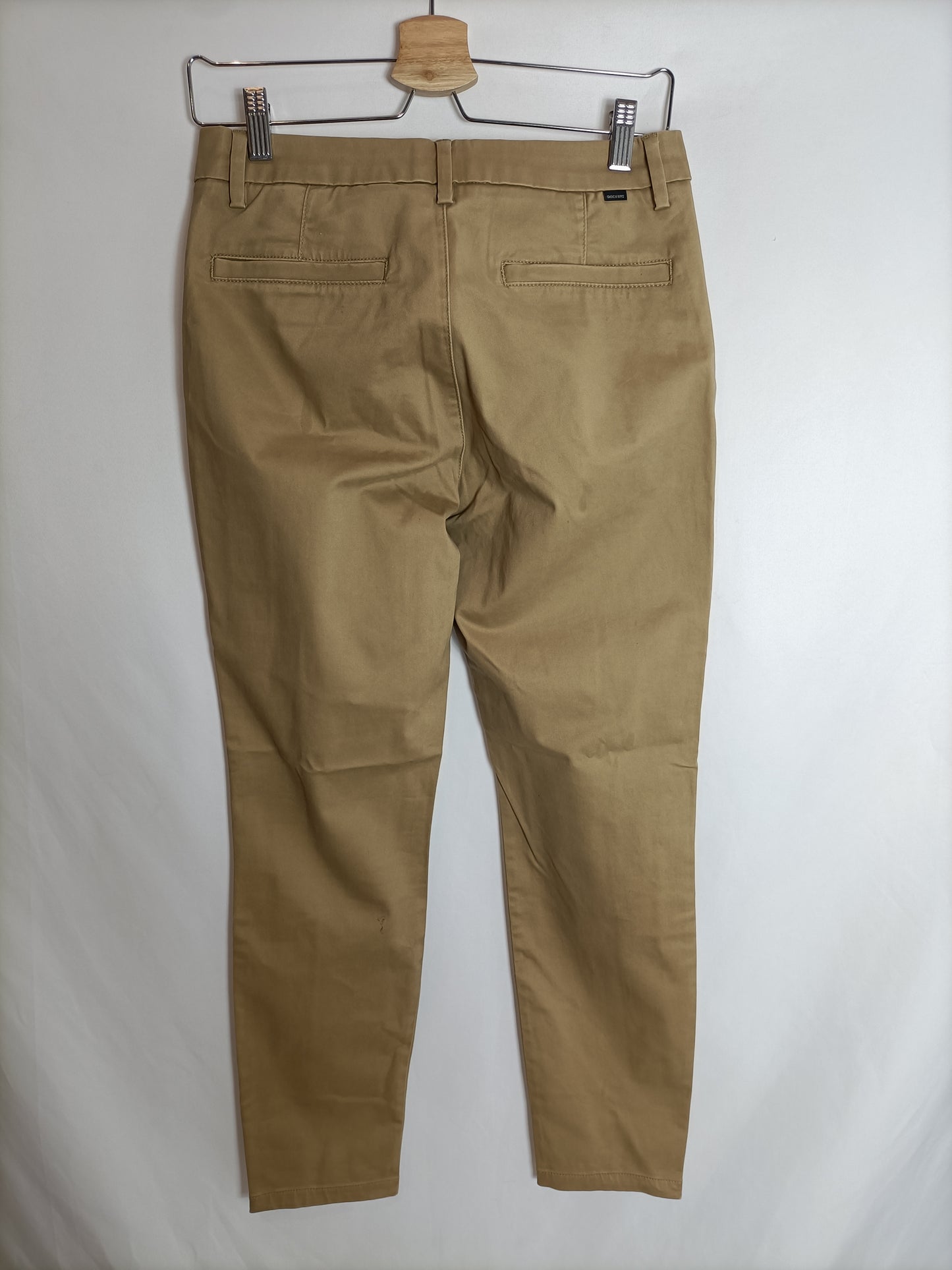 DOCKERS.Pantalón chino beige T.28(36)