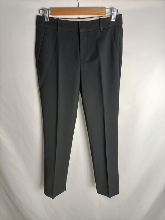 ZARA. Pantalón negro de vestir T.34