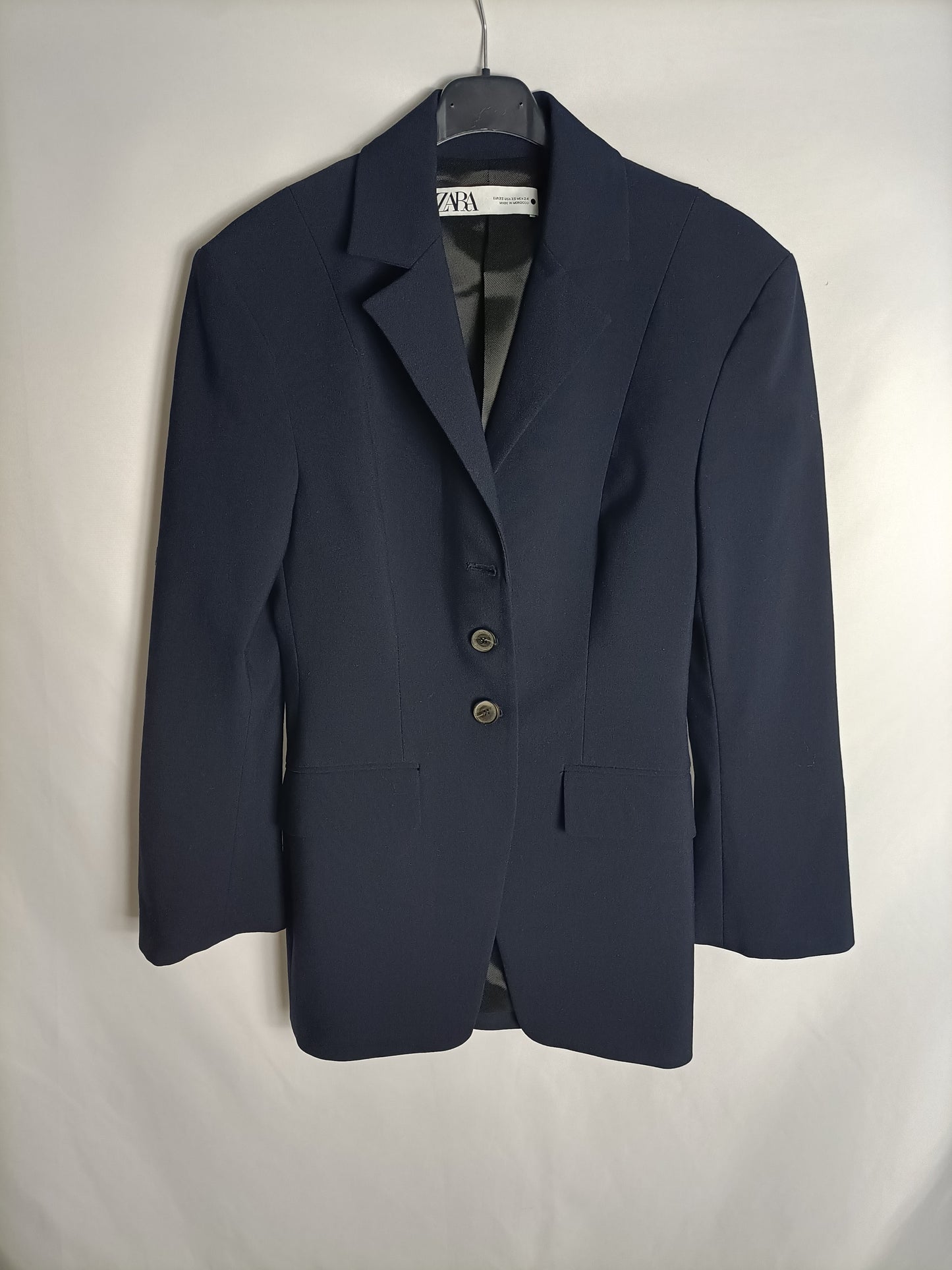 ZARA. Blazer azul hombreras T.xs