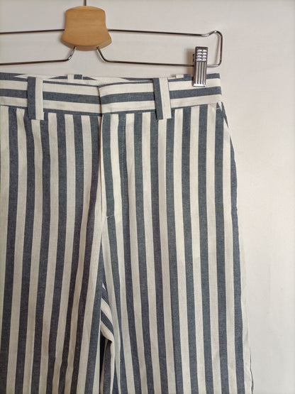 ZARA.Pantalón culotte rayas T.xs