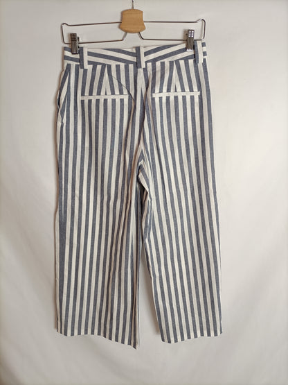 ZARA.Pantalón culotte rayas T.xs