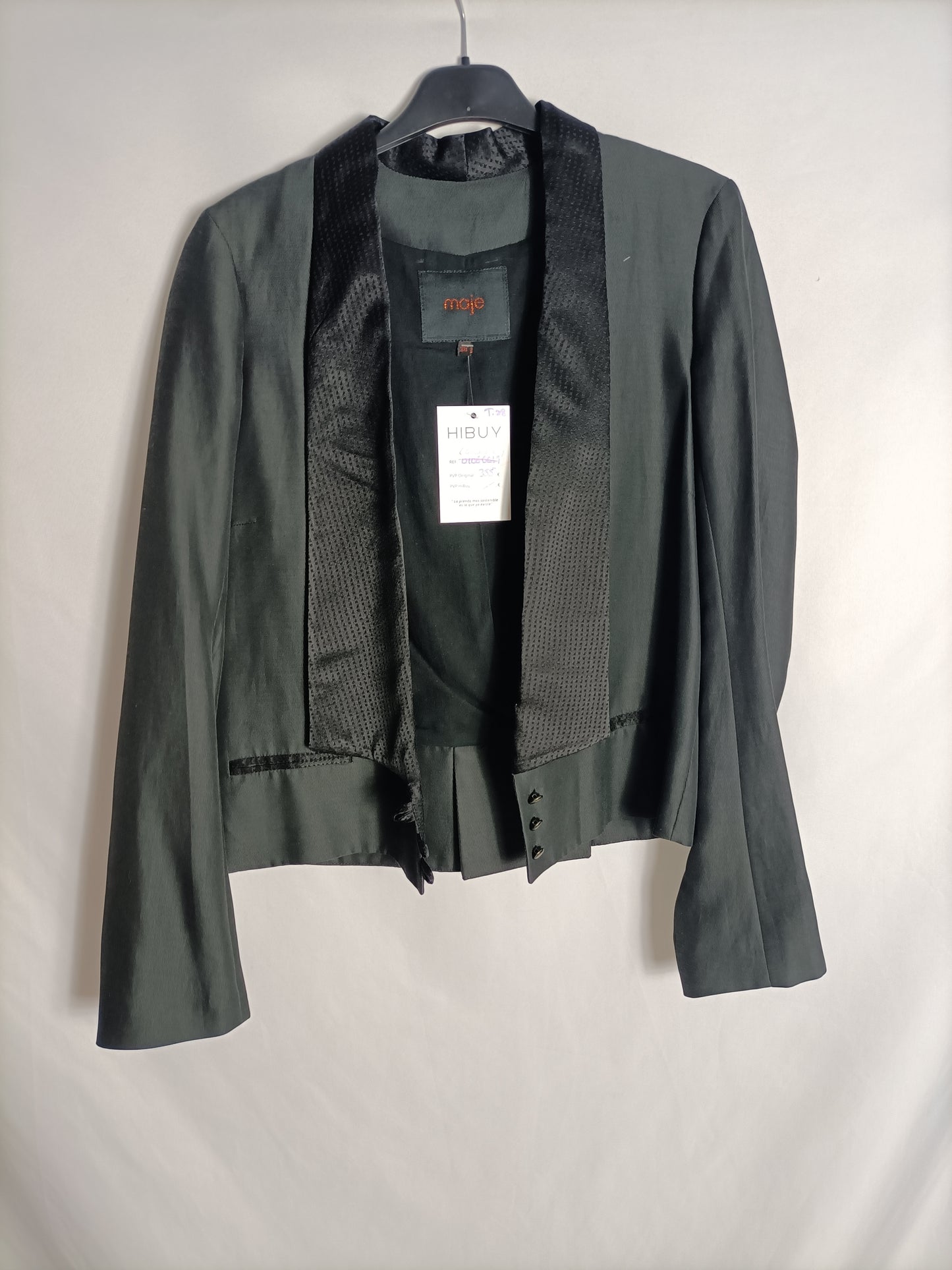 MAJE. Blazer negra cortita T.38