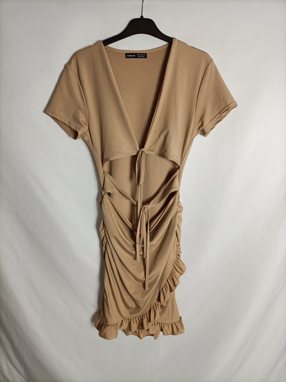 SHEIN. Vestido beige aperturas  T.m