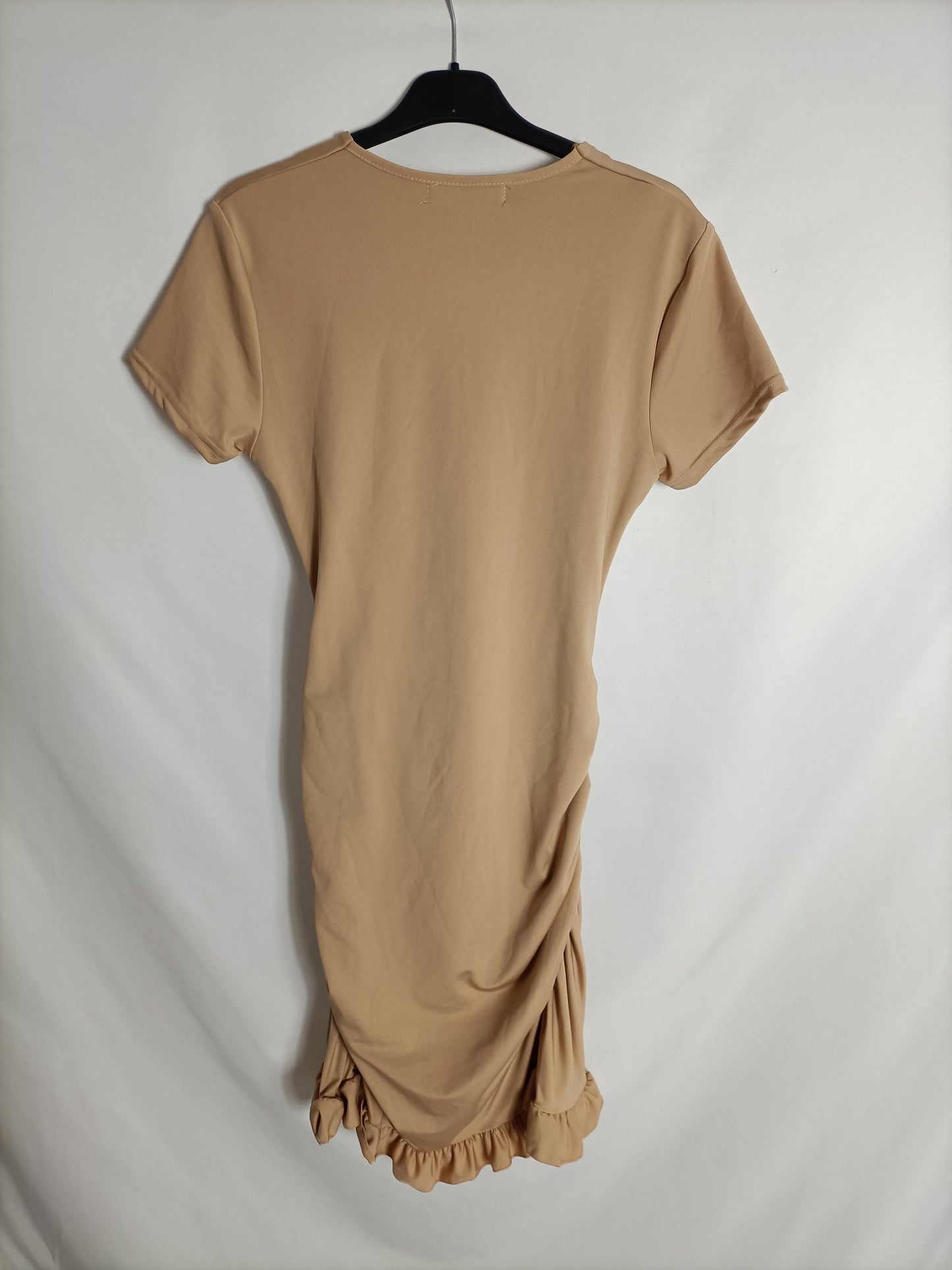 SHEIN. Vestido beige aperturas  T.m