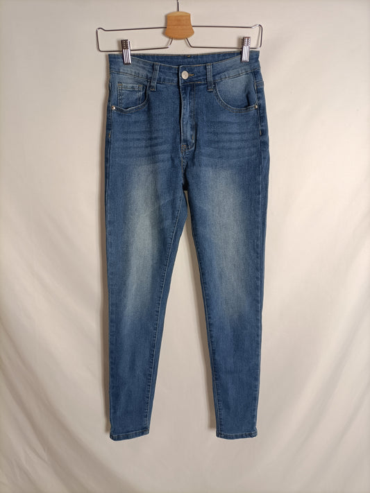 SHEIN. Pantalón denim pitillo T.s