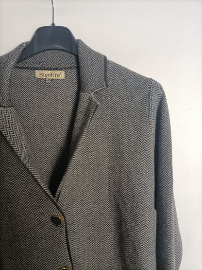 BLUOLTRE. Chaqueta espiga gris T.l/xl(m)