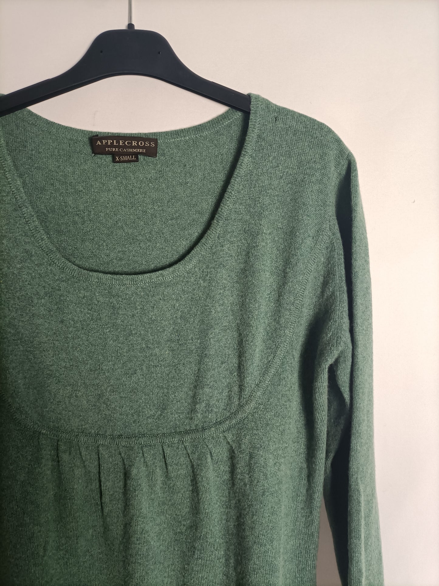 APPLECROSS. Vestido cahmere verde T.xs