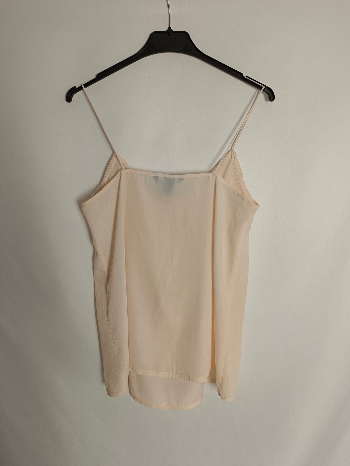 H&M. Top rosa volante T.36