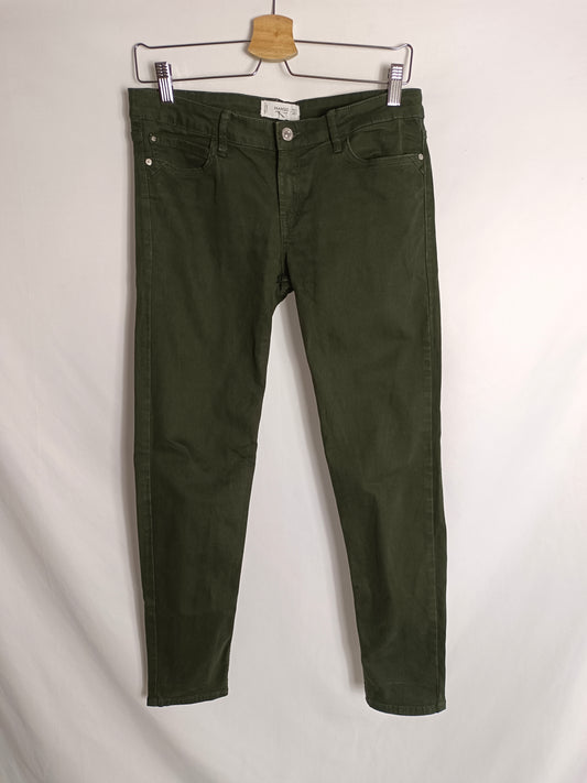 MANGO. Pantalón denim verde T.38