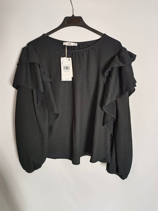 MANGO. Blusa negra volantes T.m