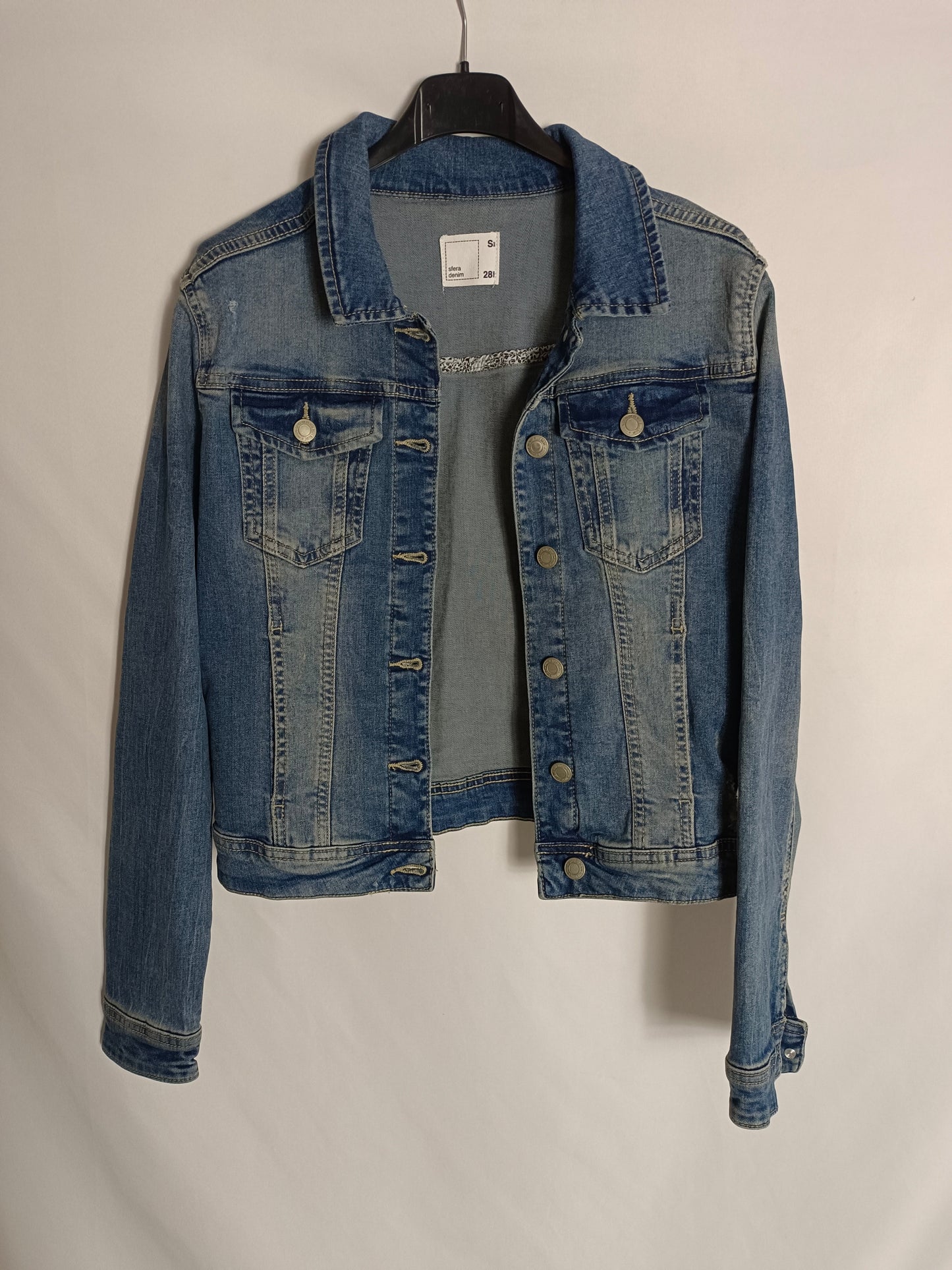 SFERA. Cazadora denim lavado medio T.S