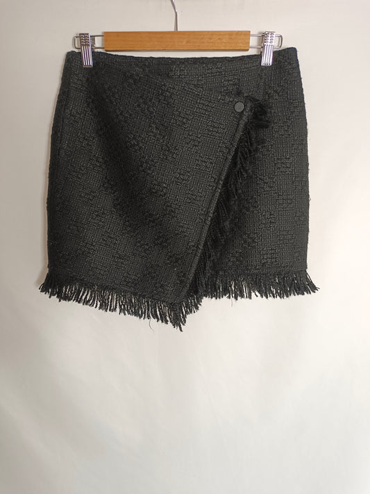 ZARA. Falda tweed negra  T.s