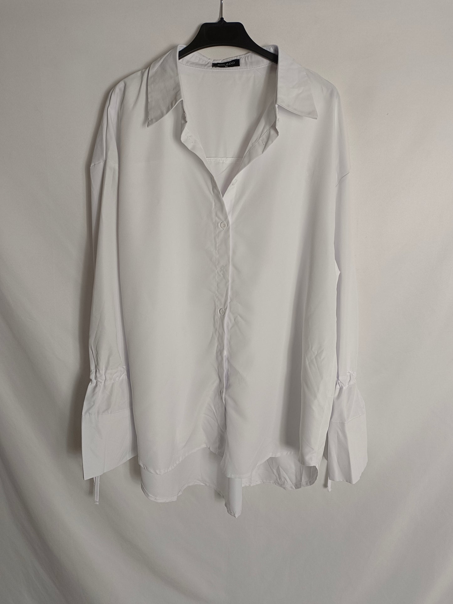 SOLADO. Blusa blanca oversiezed T.m