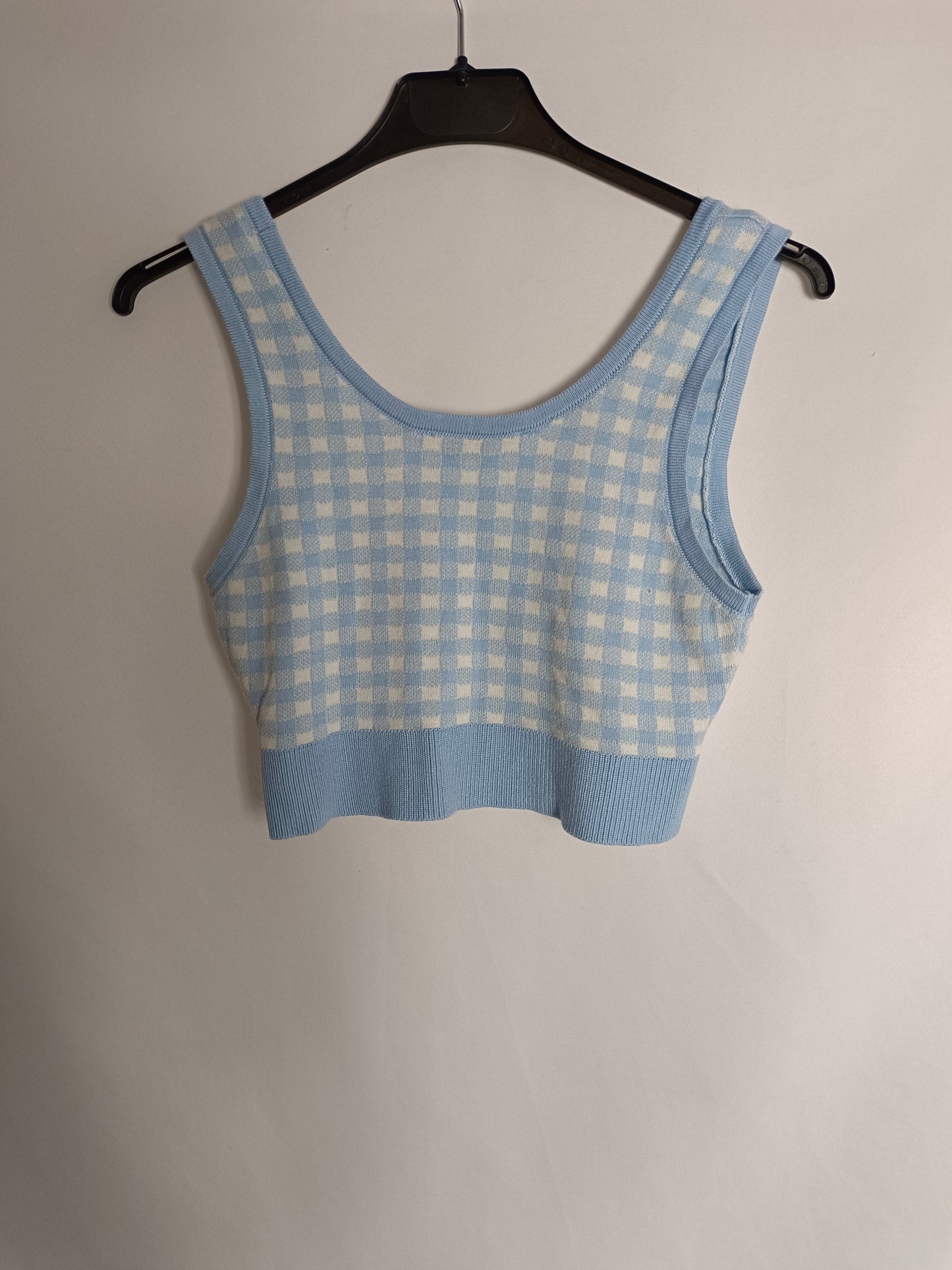 STRADIVARIUS. Croptop cuadros azules T.s