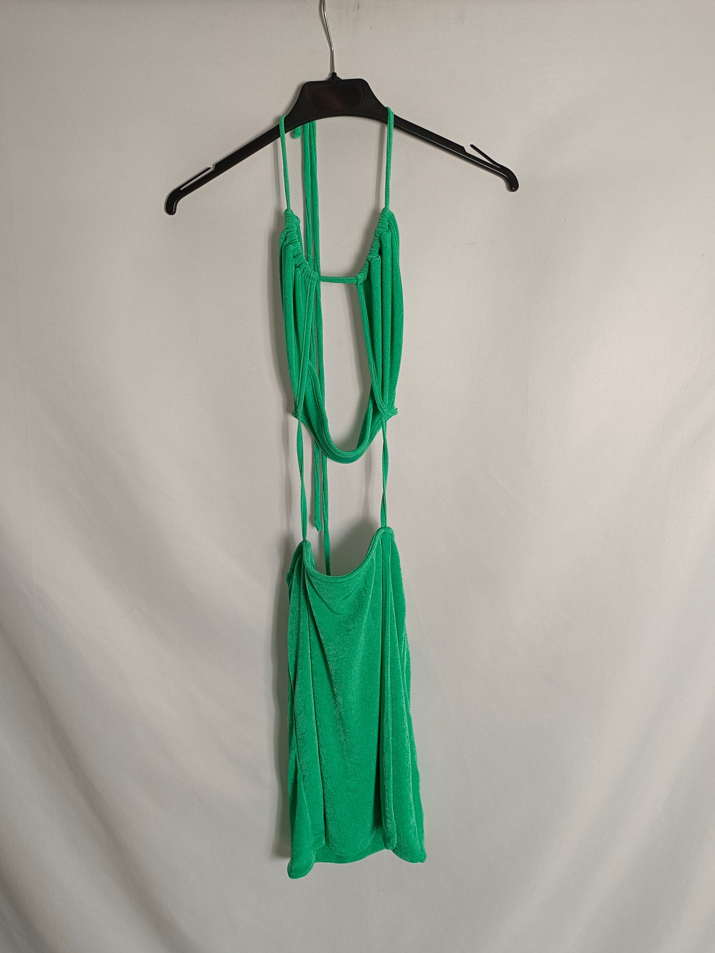 TIGER MIST. Vestido verde aperturas T.s