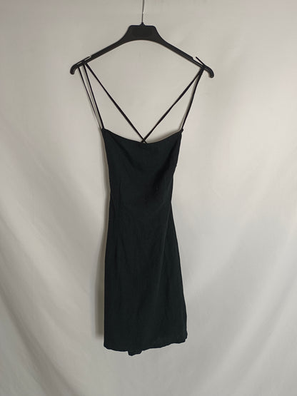 BERSHKA. Vestido negro tiras T.xs