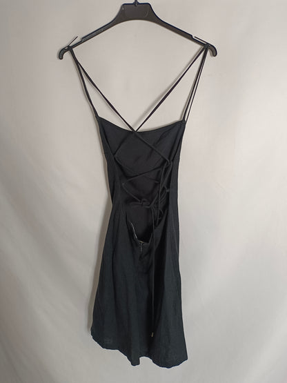 BERSHKA. Vestido negro tiras T.xs