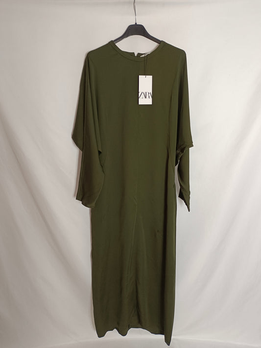 ZARA. Vestido largo verde T.m