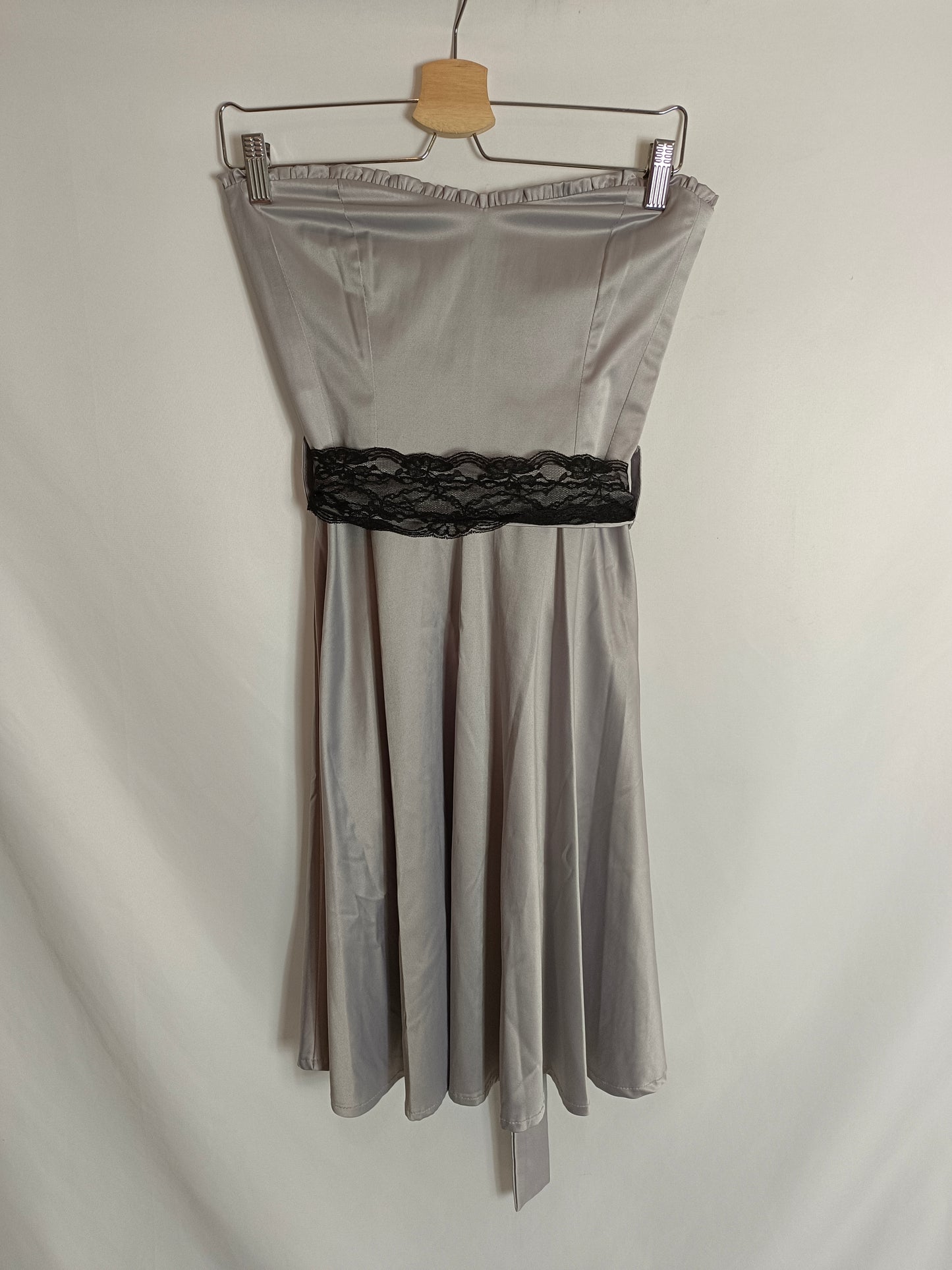 OTRAS. Vestido gris satinado T.m