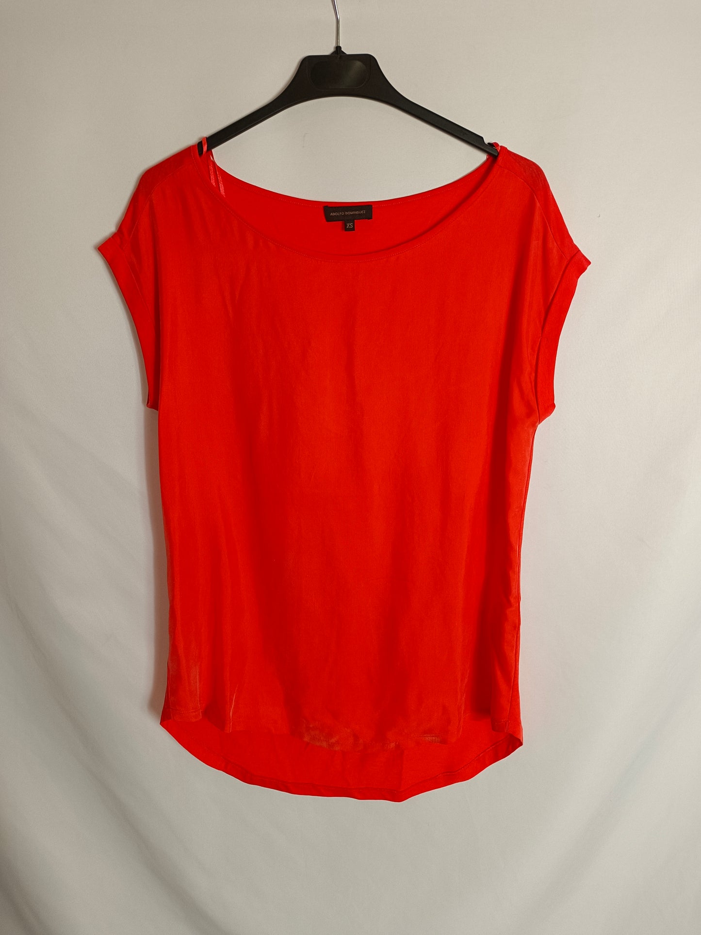 ADOLFO DOMINGUEZ. Blusa doble textura T.xs