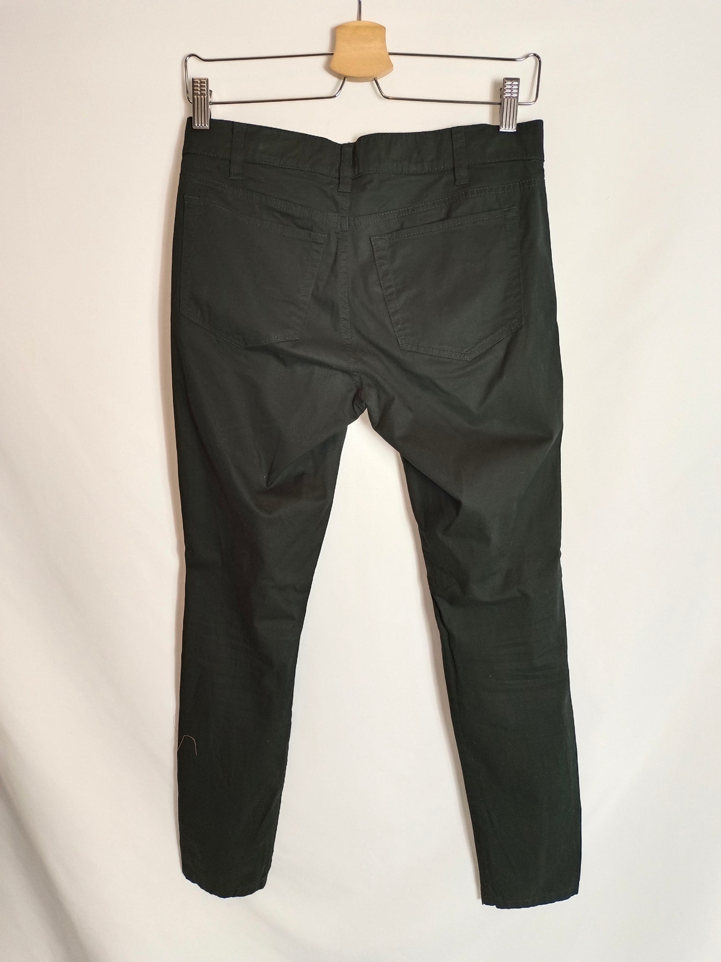 MARELLA. Pantalón negro básico T.36