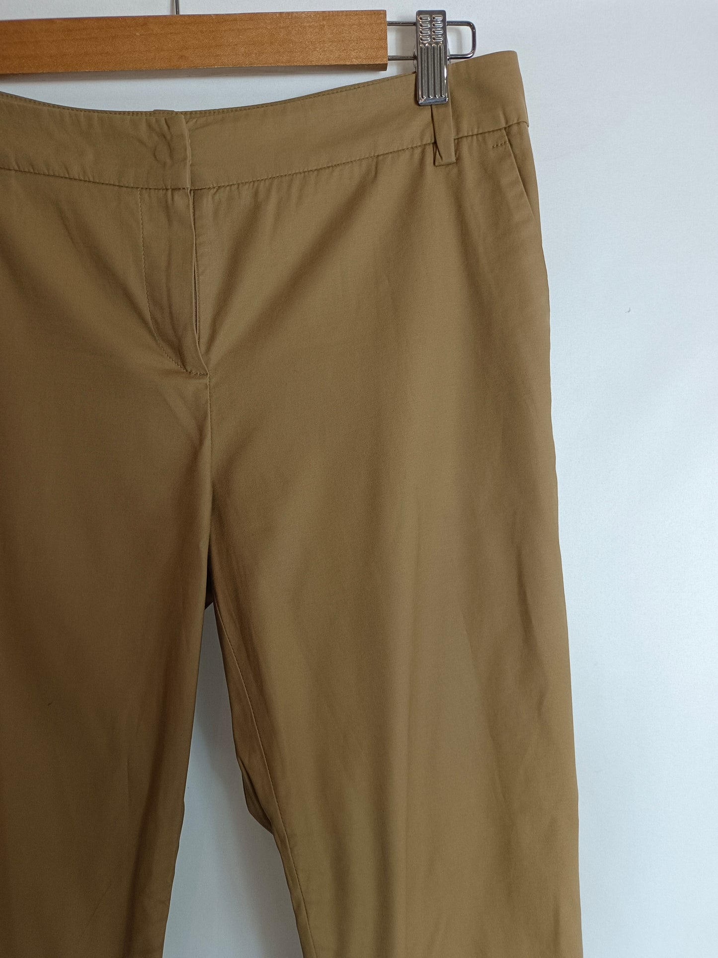 MAJE. Pantalón camel de vestir T.36