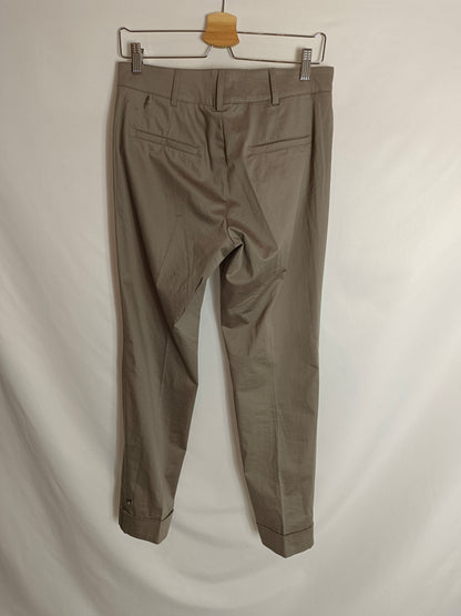 CAMBIO. Pantalón verde chino T.42