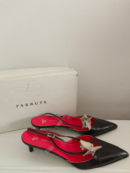 FARRUTX. Zapatos pico negro T.38