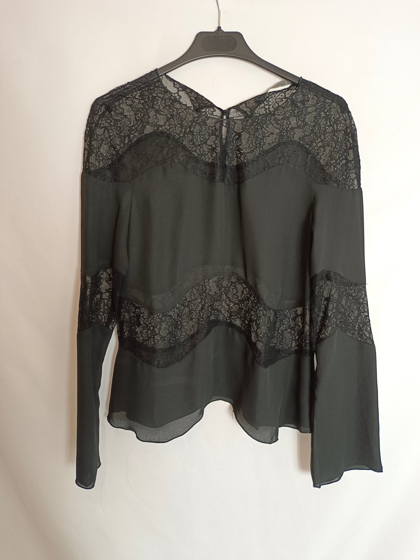 ZARA. Top negro encaje T.xs