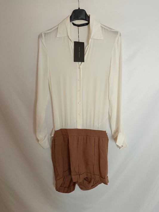 ZARA. Mono corto bicolor T.xs