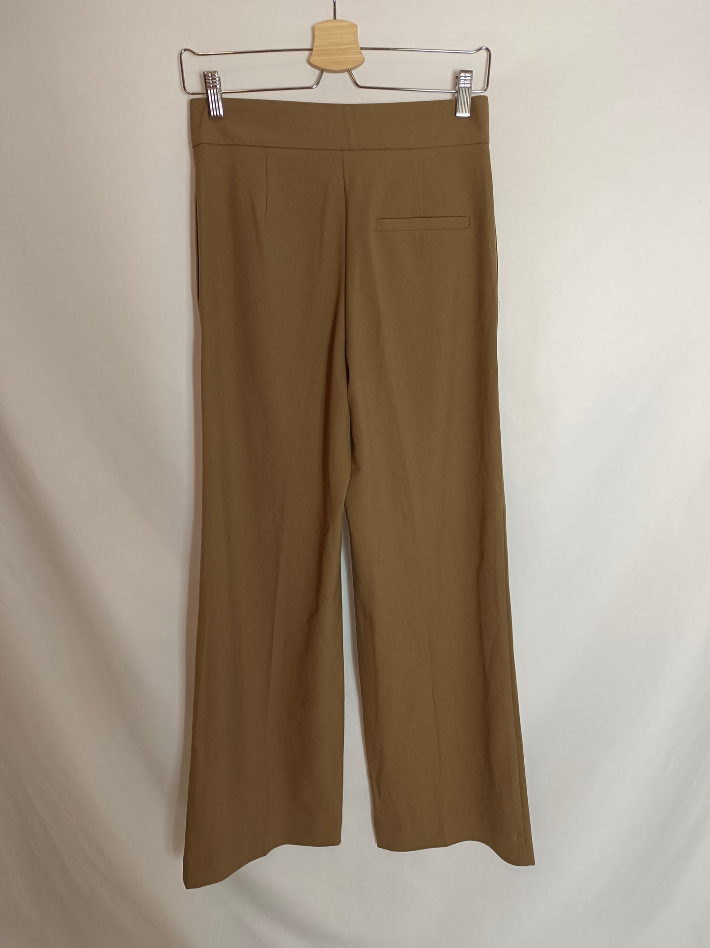 ZARA.Pantalón pinzas camel T.s