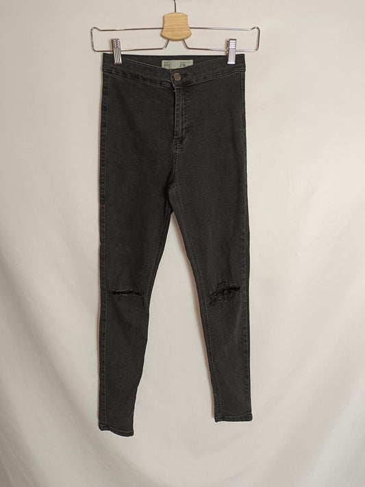 TOPSHOP. Pantalón denim negro T.28(32)