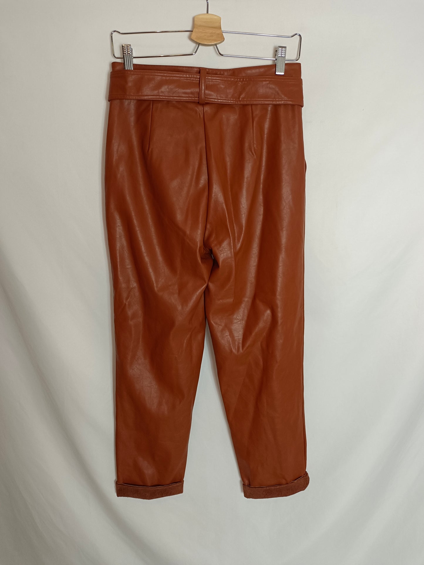 ANTIK BATIK. Pantalón polipiel camel T.38