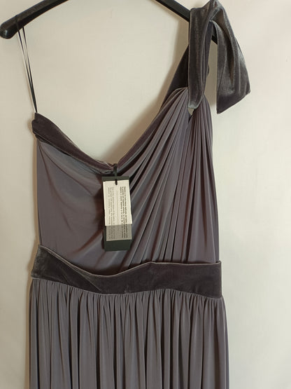 NURIBEL. Vestido largo gris T.42