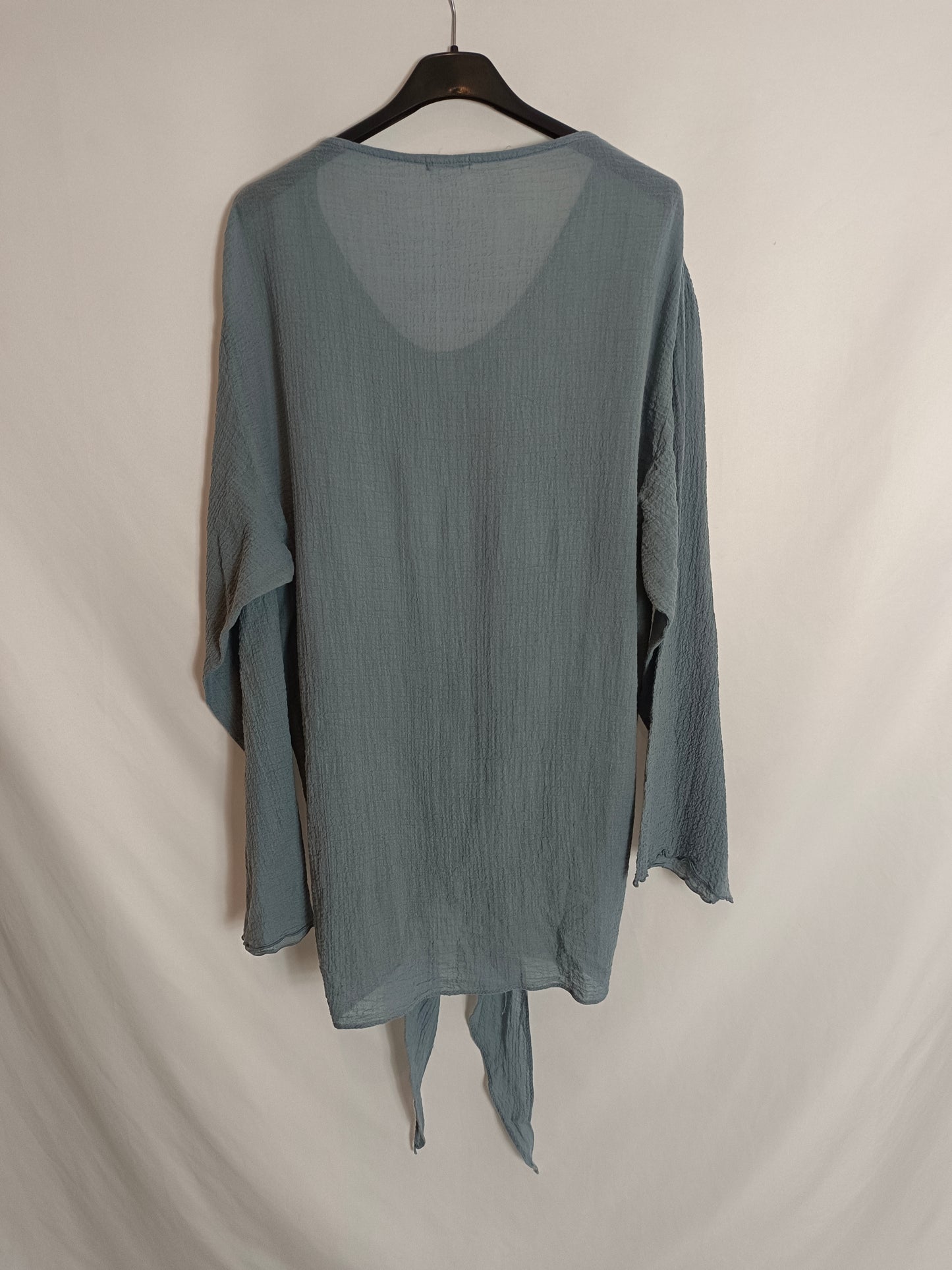 MI&CO. Blusa oversized nudo T.s