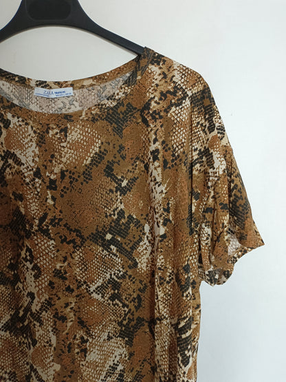 ZARA. Camiseta print T.l