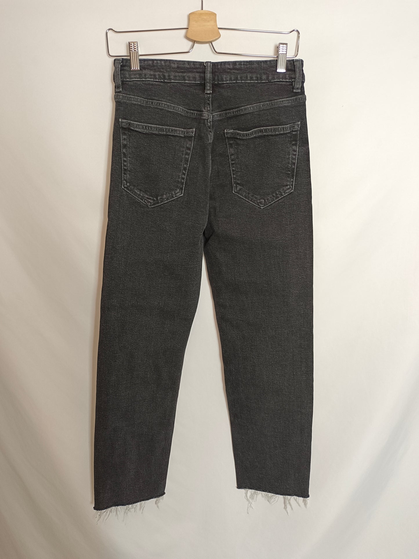 STRADIVARIUS. Pantalón denim gris  T.u(36)