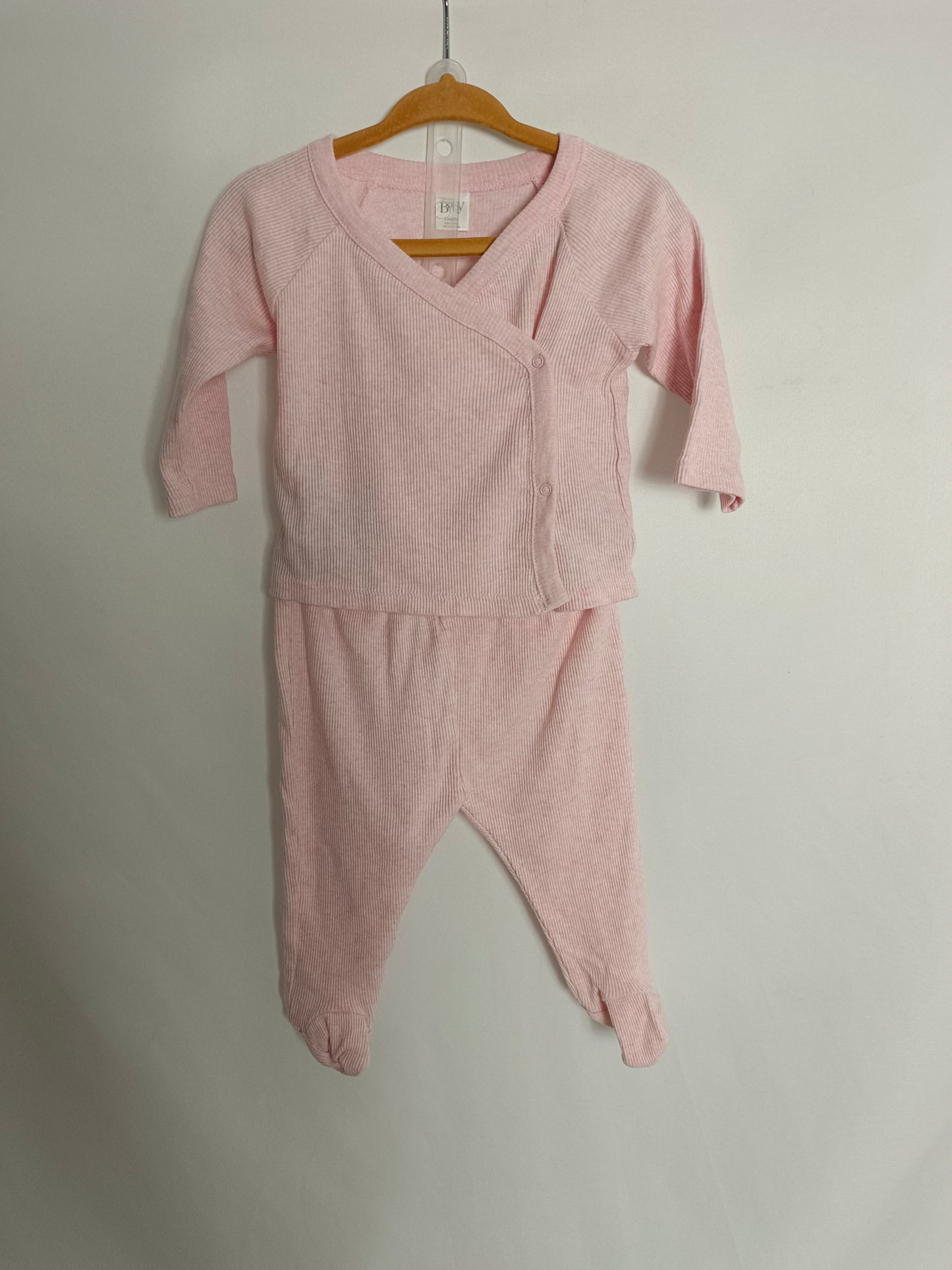 NORDSTRON BABY. Pijama rosa canalé T.3 meses