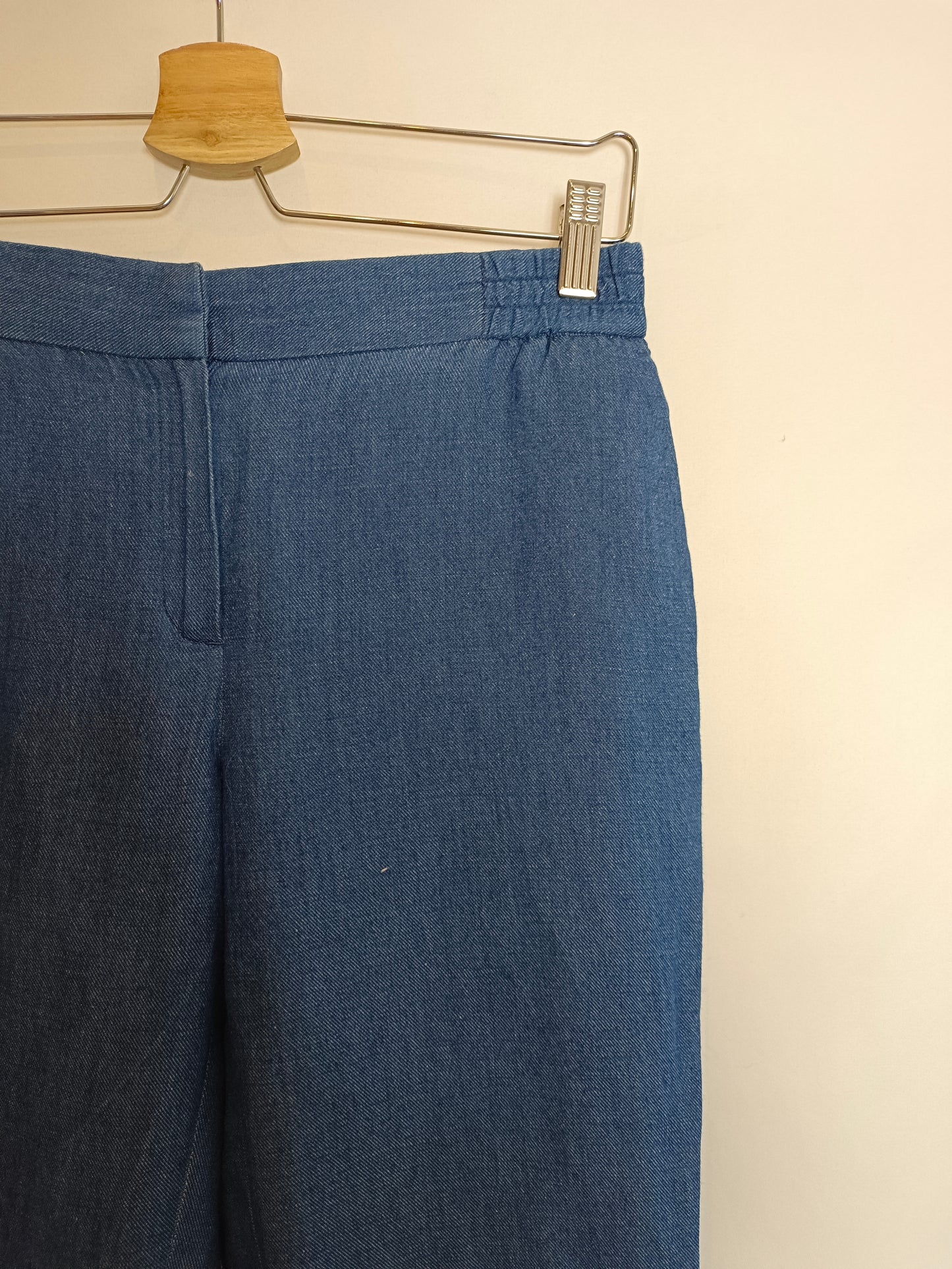 MASSIMO DUTTI. Pantalón fluido espiga T.38